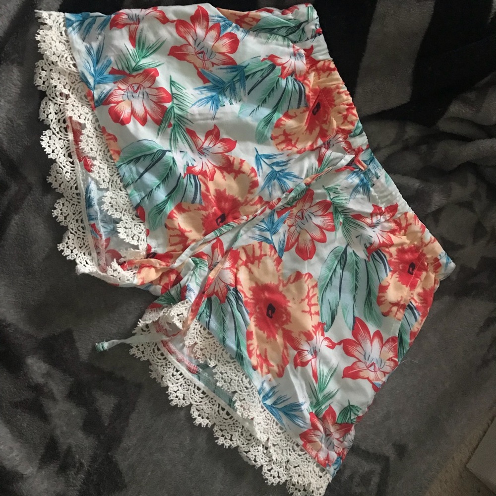 Flower shorts